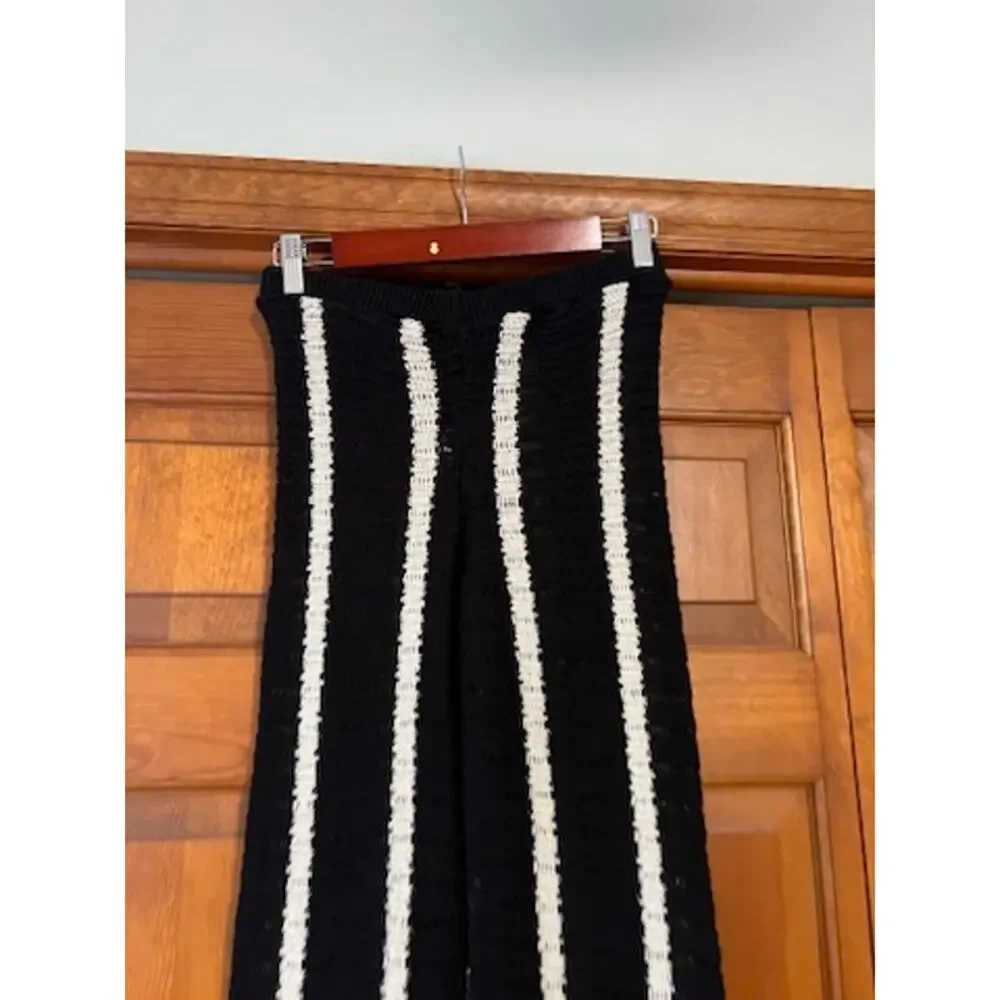 Boohoo Women's Black Cream Vertical Stripe Crochet Knit Wide Leg Pants SZ S